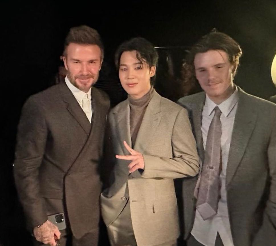 PJM_vocal's tweet photo. OMG !! DAVID BECKHAM AND PARK JIMIN !! https://t.co/Ucuttoi32F