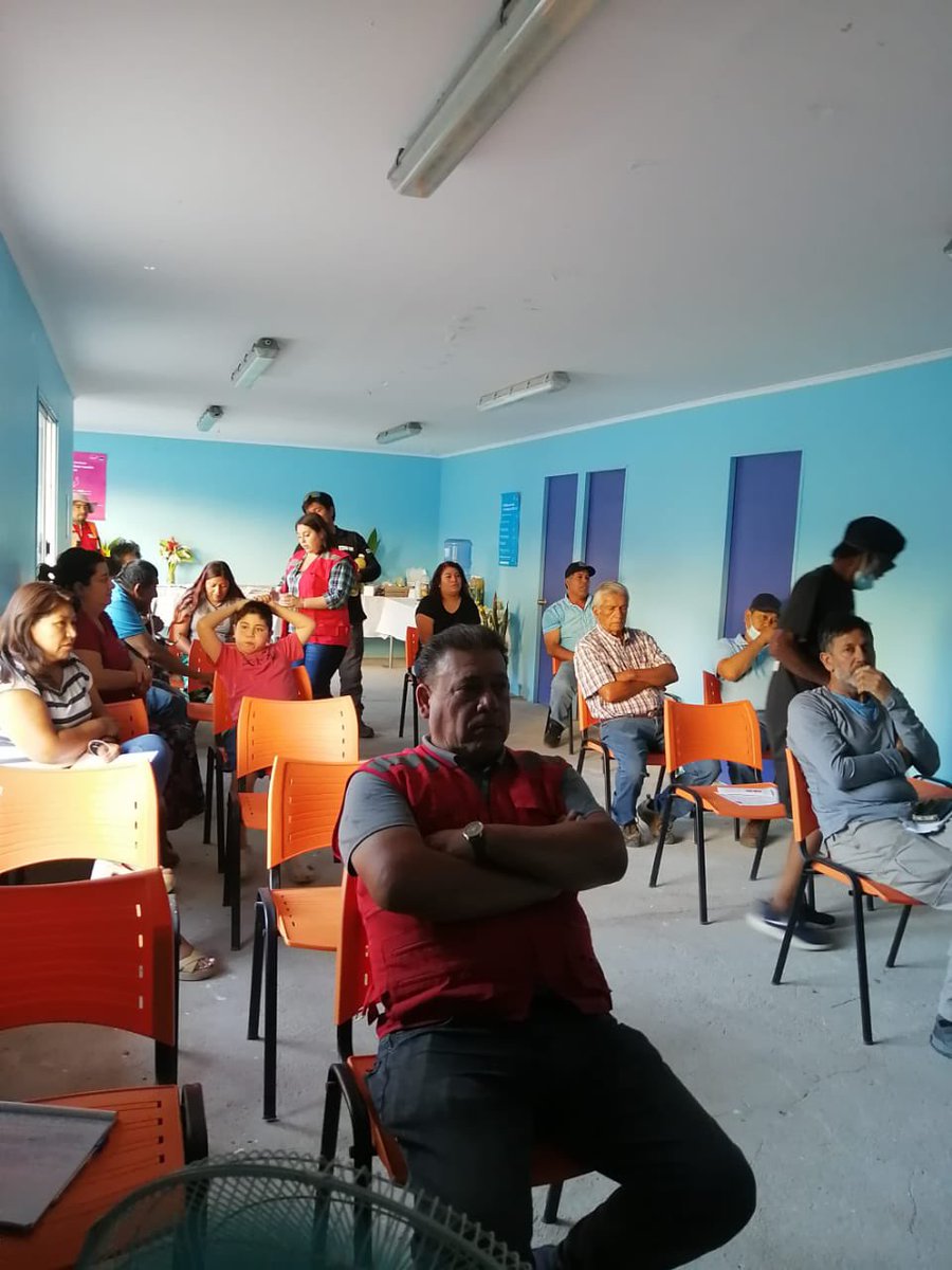 MOP_Atacama's tweet photo. 📍#AltodelCarmen
#DOH llevó adelante Participación Ciudadana c/los vecinos de Las #Pircas, instancia donde se informó los avances del contrato de conservación de la quebrada.
✔️Inv. 215 mill
✔️Nuevo Enrocado d 120m lineales
✔️Nuevas piscinas de decantación (5.000m3)
✔️Avance 35% https://t.co/fXxDgHEw17