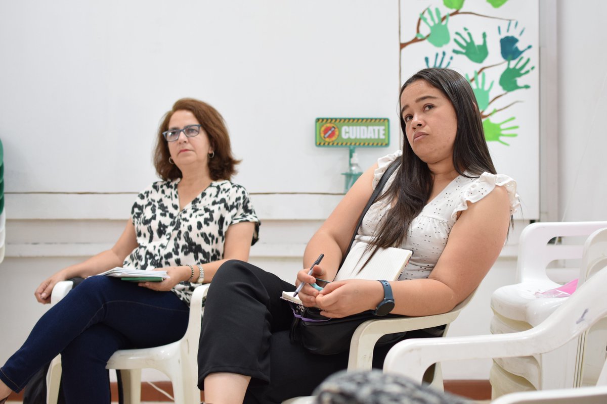 PODERPAZ_COL's tweet photo. Desde la corporación #PODERPAZ apoyamos a la Red de Mujeres Emprendedoras del Catatumbo de la RedConcerto en el desarrollo del ejercicio de control social que vienen desarrollando en la región del Catatumbo.
Avanzamos en la definición de rutas de acción para cada municipio. https://t.co/XfNHstBoHh
