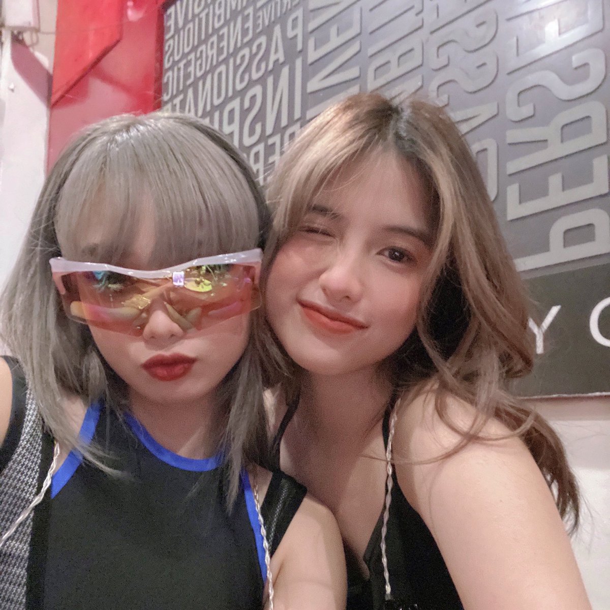 KAIAOfficialPH's tweet photo. @simp4angela_z 🐉
cute nya dito kaya post ko na nyahahahaha
#TURNUPbyKAIA https://t.co/HddjRbSC85