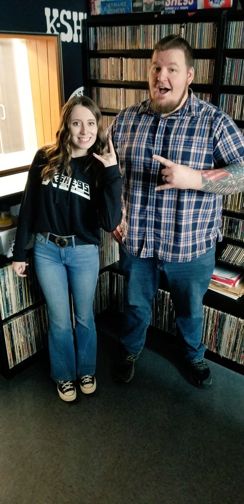 ADsXe's tweet photo. Happy #Friday, friends! We are going to #PARTYTOWN! Thank you for an AWESOME week! Have a great weekend... You've earned it!
Go follow  @jennaonradio &amp; @Maxonradio! https://t.co/kBSLGf3Ed9