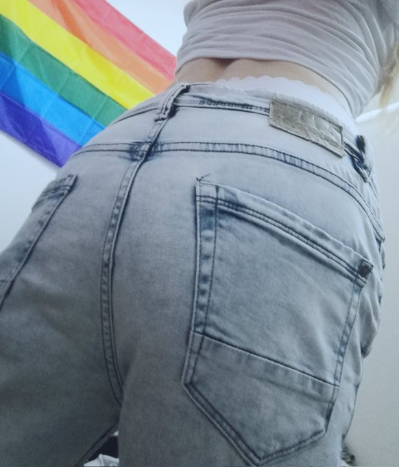 Nana❤Pansy’s pics and videos