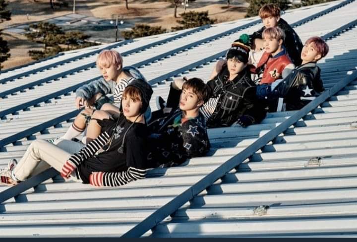 🌱📰INFO

"Spring Day" es la primera canción que entra en la lista Melon Yearly Chart durante 6 años consecutivos (2017 - 2022). 🇰🇷 

Sin duda la Reyna Spring 💜💜

©Charts_k|🦋