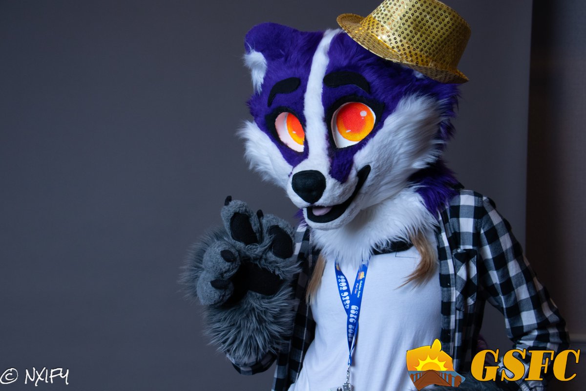 GSFurCon's tweet photo. awe rats, i missed a perfectly good post here for National Hat Day. Jan 15th :( next year!!
#GSFC2022 #fursuitfriday #hatday
π·: Tenn
π¦ @nxify
π https://t.co/lbI67rEAvR https://t.co/BHfmWMbnF1