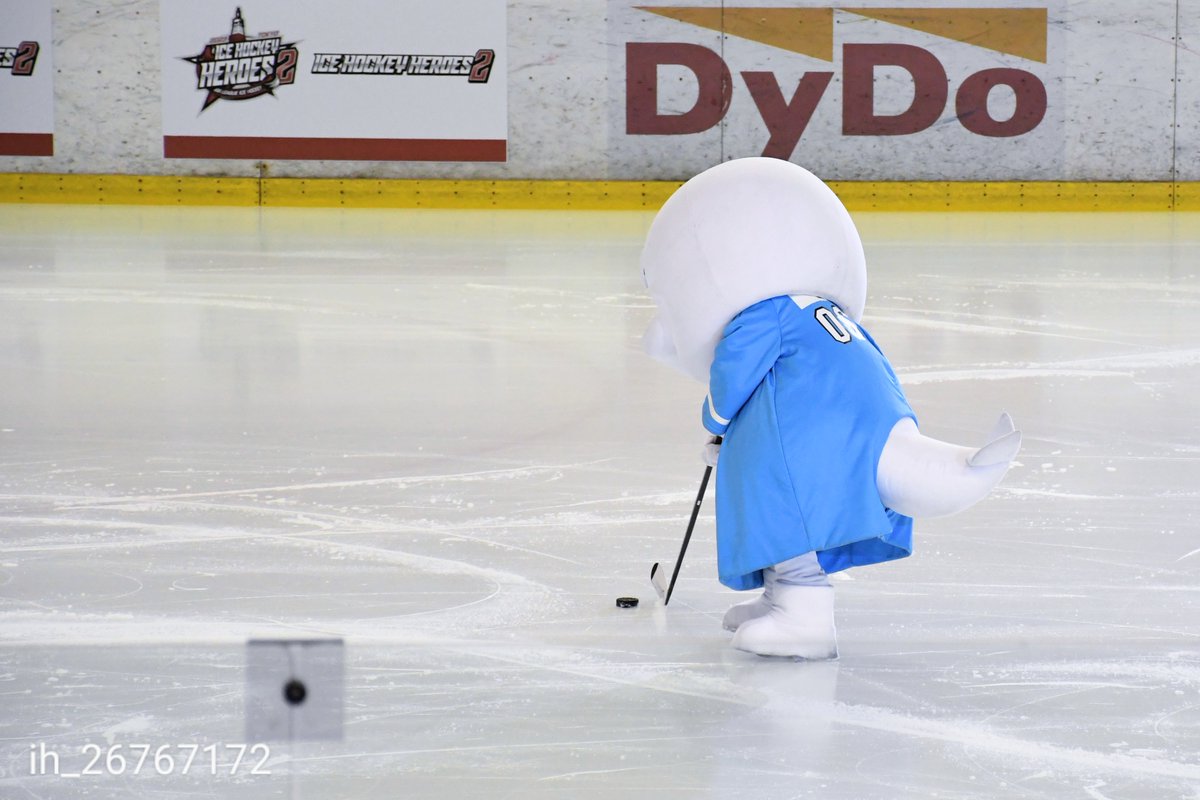 ih_26767172's tweet image. グルーガに忖度するダルトン😂
  #アイスホッケーヒーローズ2
 #アジアリーグアイスホッケー
 #HLアニャン
 #横浜グリッツ
 #グルーガ