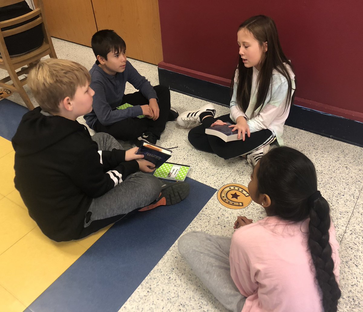 msmancuso5's tweet photo. Sharing some of our current reads with friends! @NHPRoadSchool #proud2bnhpgcp https://t.co/G10hNQVp52