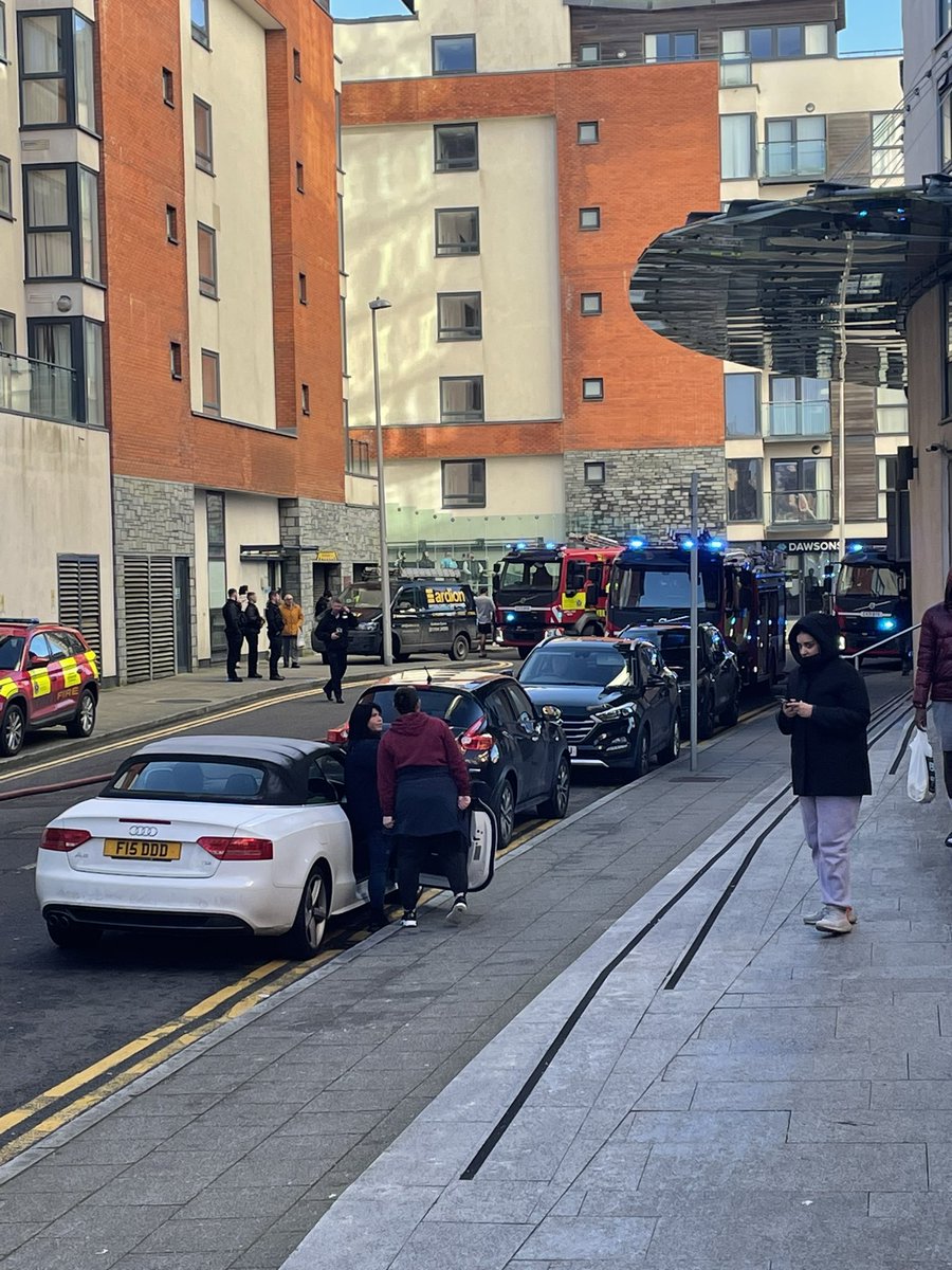 Today we had a glimpse of what the worst looks like. Trawler Road closed and @mawwfire and @swpolice busily working away. Everytime I see Fire Engines outside flats in Waterfront I ask myself what will it take for @WelshLabour to actually act on the #CladdingScandal #Swansea