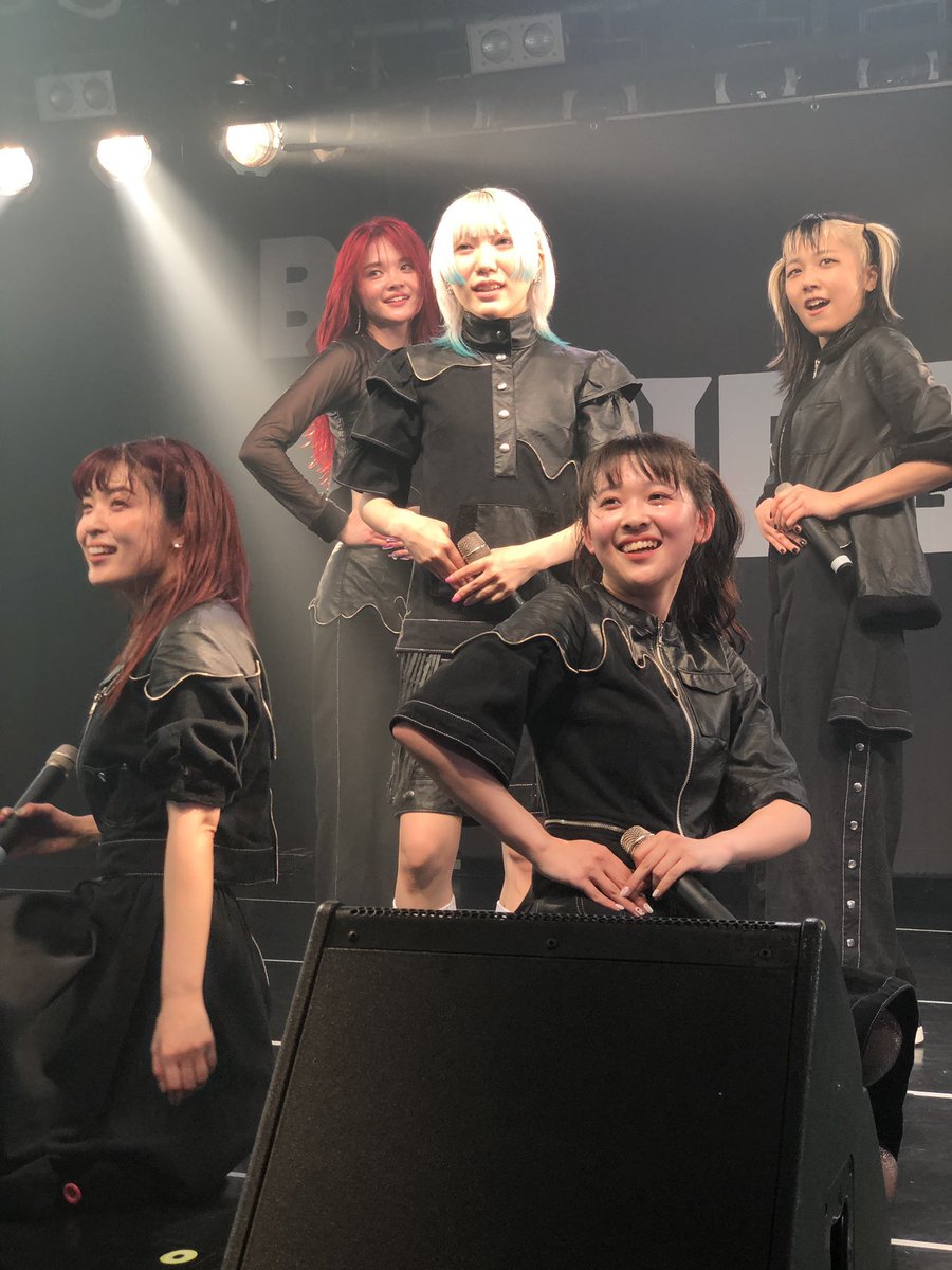 LERUTH_'s tweet photo. @POURLUI_PIGGS またライブ行きたいな https://t.co/yVmXtap4Gz
