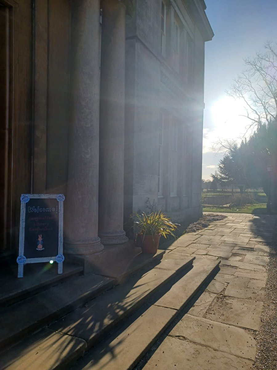 PeepleCentre's tweet image. Delighted to be in Scunthorpe today celebrating 10 years of @dollyslibrary in North Lincolnshire 🎉📚It’s our Peep Imagination Library 10th anniversary next year - let’s celebrate all over again! Thanks @DollyParton for all that you do for children’s literacy! #ImaginationLibrary