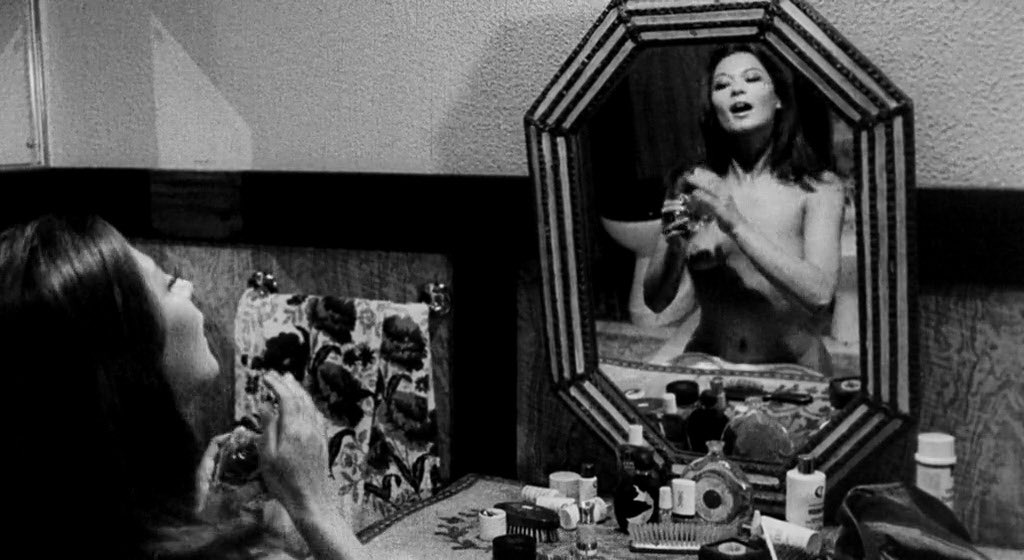 torsodapop's tweet photo. FIERAS SIN JAULA (1971) • directed by Juan Logar • DoP Igino Florentini • score by Piero Piccioni • fun facts: never released in US/UK • Italian version is markedly different • Naschy once referred to former colleague Logar as “a vile man” • #SpanishGiallo #GialloJanuary https://t.co/DWm5MiUu3q