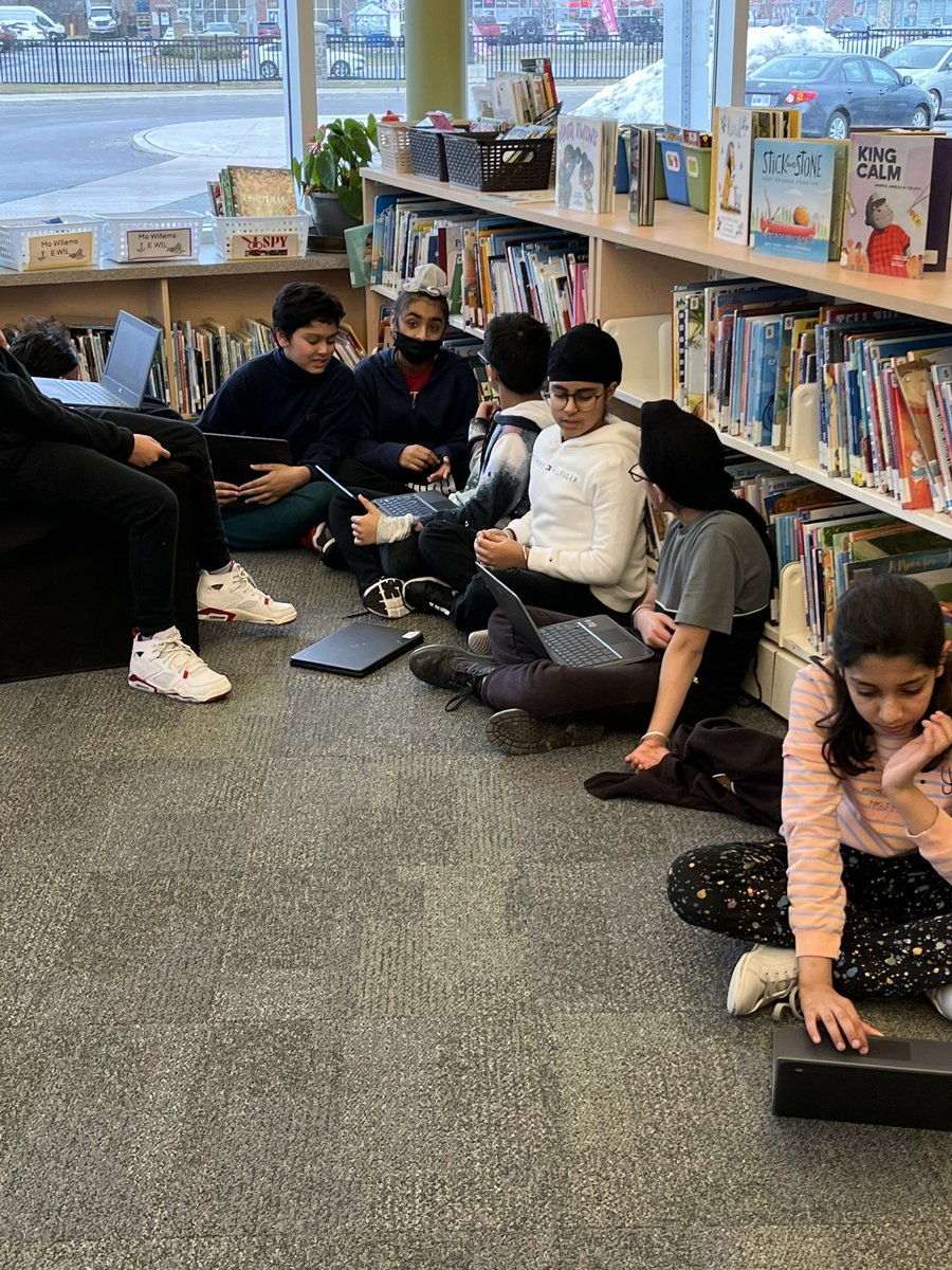 mandela1B's tweet image. Grade 5 Coding Club provide students with the opportunity to collaborate, problem solve and refine their coding skill @launchpadnmps @MandelaPS @PDSB_Libraries @PeelSchools @peel21st #onschoollibrary