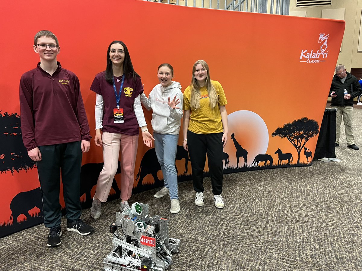 ALHSRobotics's tweet image. Getting ready to compete at Kalahari Classic.