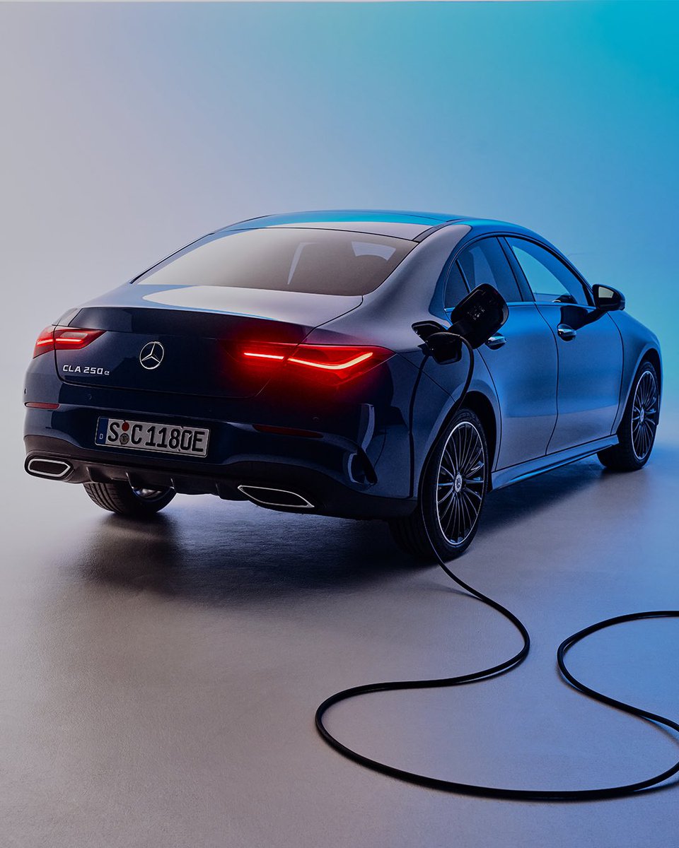 MercedesBenzIre's tweet photo. Recharge your drive. The new @MercedesBenz #CLA plug-in hybrid models. Impressive design paired with state-of-the-art technology for purely electric driving of up to 80 km. #MercedesBenz #Mercedes #ExpressYourDrive https://t.co/OzRl7LGtyX