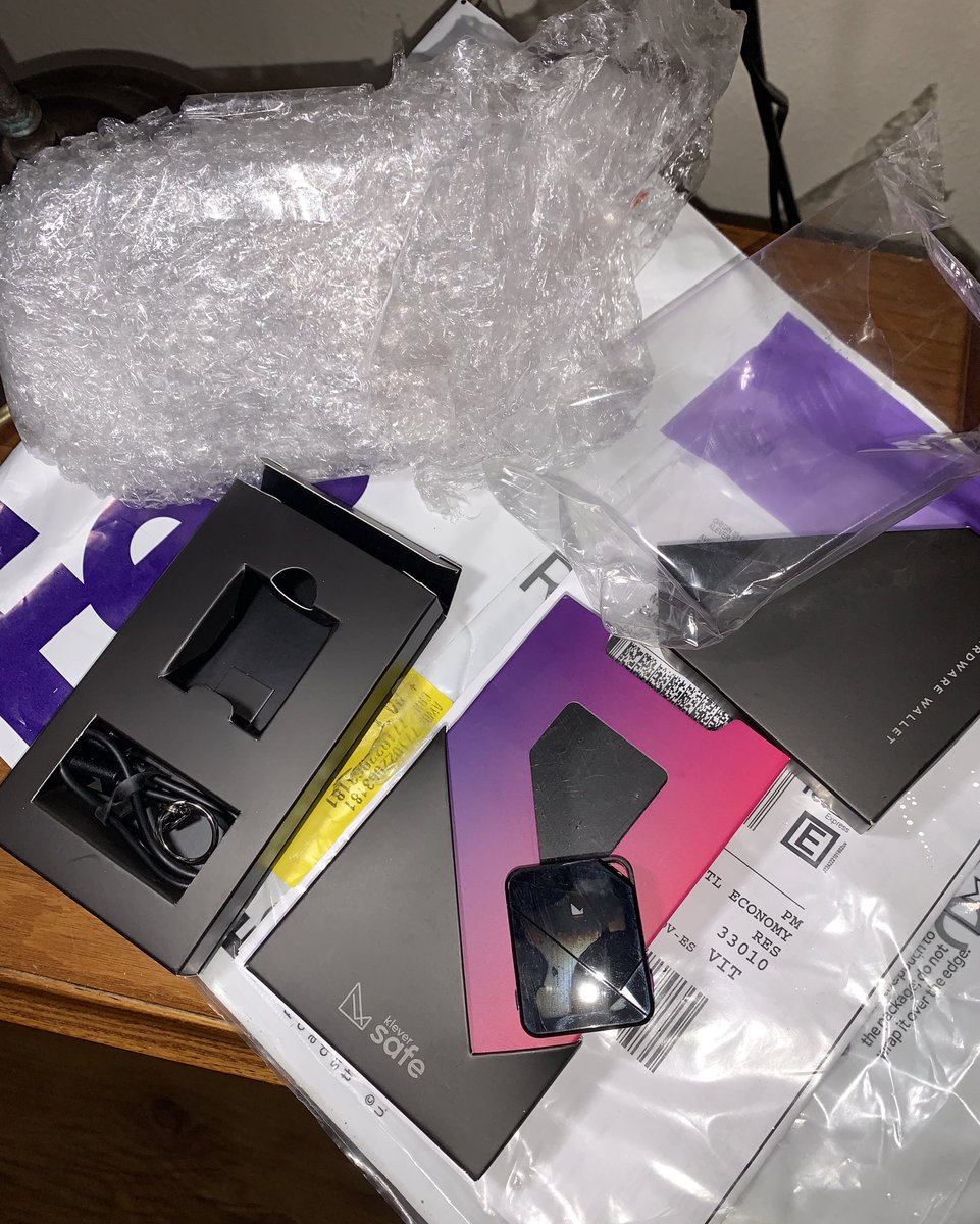 Cryptopiineapple🍍 (@cryptopiineaple) on Twitter photo My #KleverSafe has finally arrived, this is beautiful, I will use it tomorrow😜 #Klever #KleverFam $KLV #KLV <a href="/klever_io/">Klever Wallet</a> My #KleverSafe has finally arrived, this is beautiful, I will use it tomorrow😜 #Klever #KleverFam $KLV #KLV <a href="/klever_io/">Klever Wallet</a>
