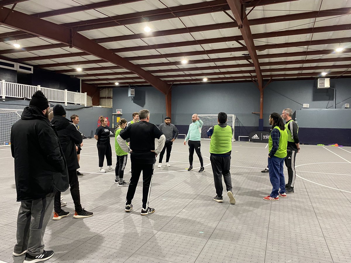 cgsmith_13's tweet photo. Cracking few days with @ymssoccer Absolutely the best part of the job, working on the pitch with coaches who have a desire to learn! Next stop….#Atlanta #TYSA https://t.co/Z8n8PXfULK