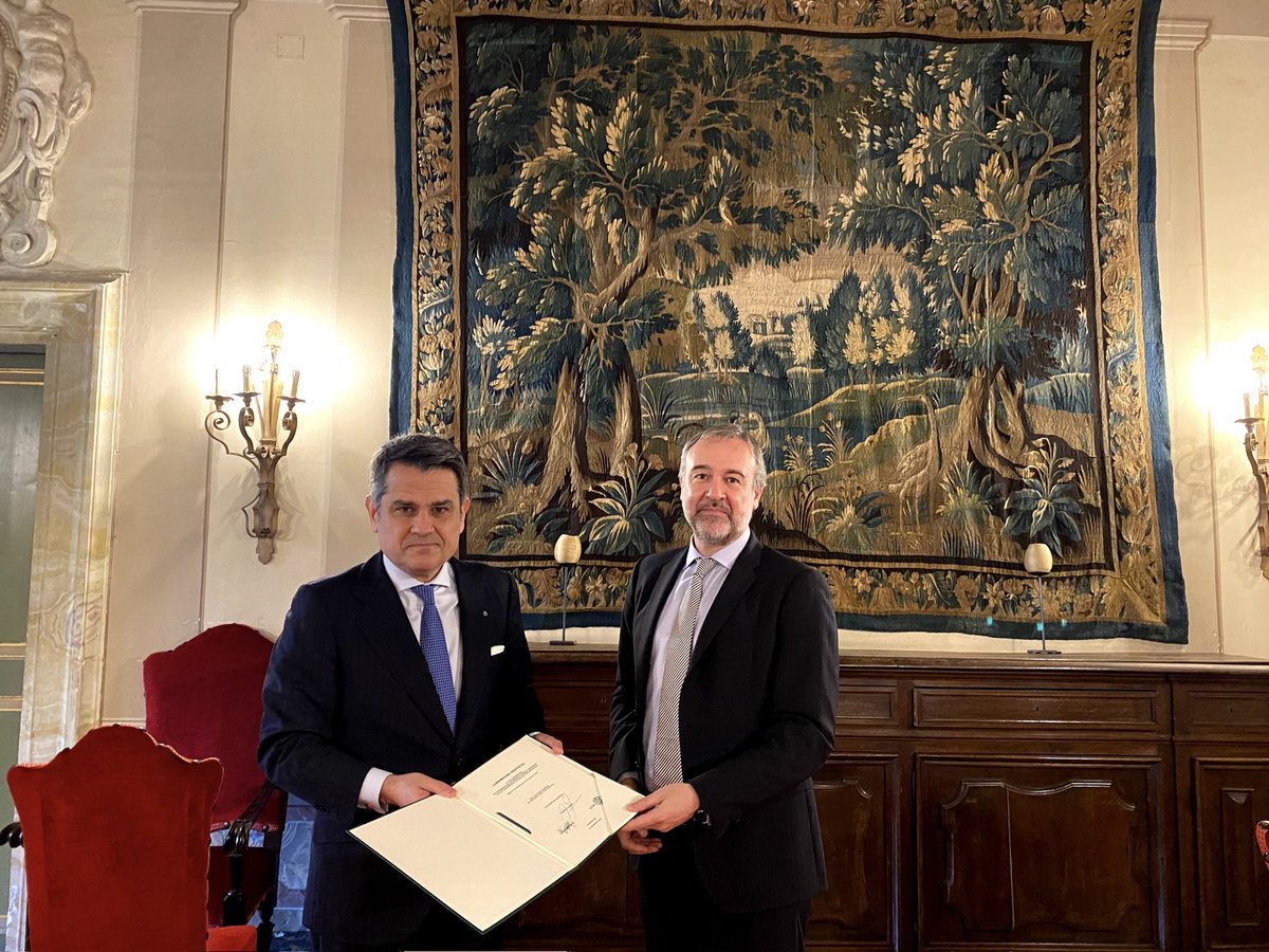 UNIDROITorg's tweet photo. On 20 January, Spain deposited its instrument of ratification of the Luxembourg Rail Protocol.
Learn more at: https://t.co/reHPb7TmO4
#CapeTownConvention #RailProtocol https://t.co/qHZjwWLczw