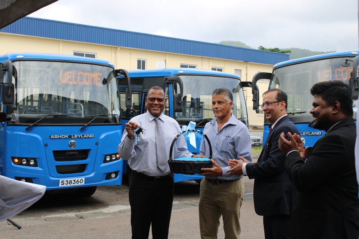 MinistryofTran7's tweet photo. The Ministry of Transport and the Seychelles Public Transport Corporation are pleased with the strong relations that exists between Seychelles and India, now that 10 out 59 new E3 &amp; E4 Ashok Leyland buses have arrived in the country. The Indian High Commissioner made a 1st trip. https://t.co/XM8UJEQdMt