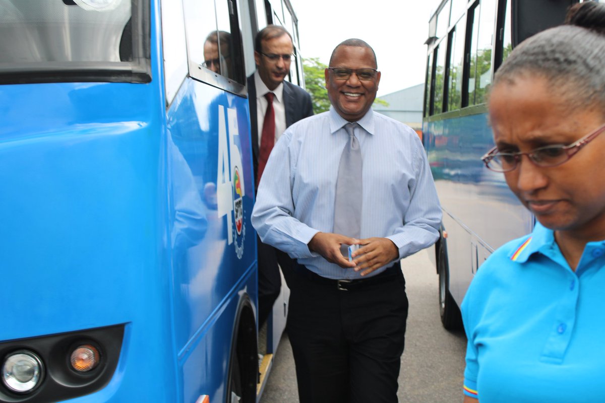 MinistryofTran7's tweet photo. The Ministry of Transport and the Seychelles Public Transport Corporation are pleased with the strong relations that exists between Seychelles and India, now that 10 out 59 new E3 &amp; E4 Ashok Leyland buses have arrived in the country. The Indian High Commissioner made a 1st trip. https://t.co/XM8UJEQdMt