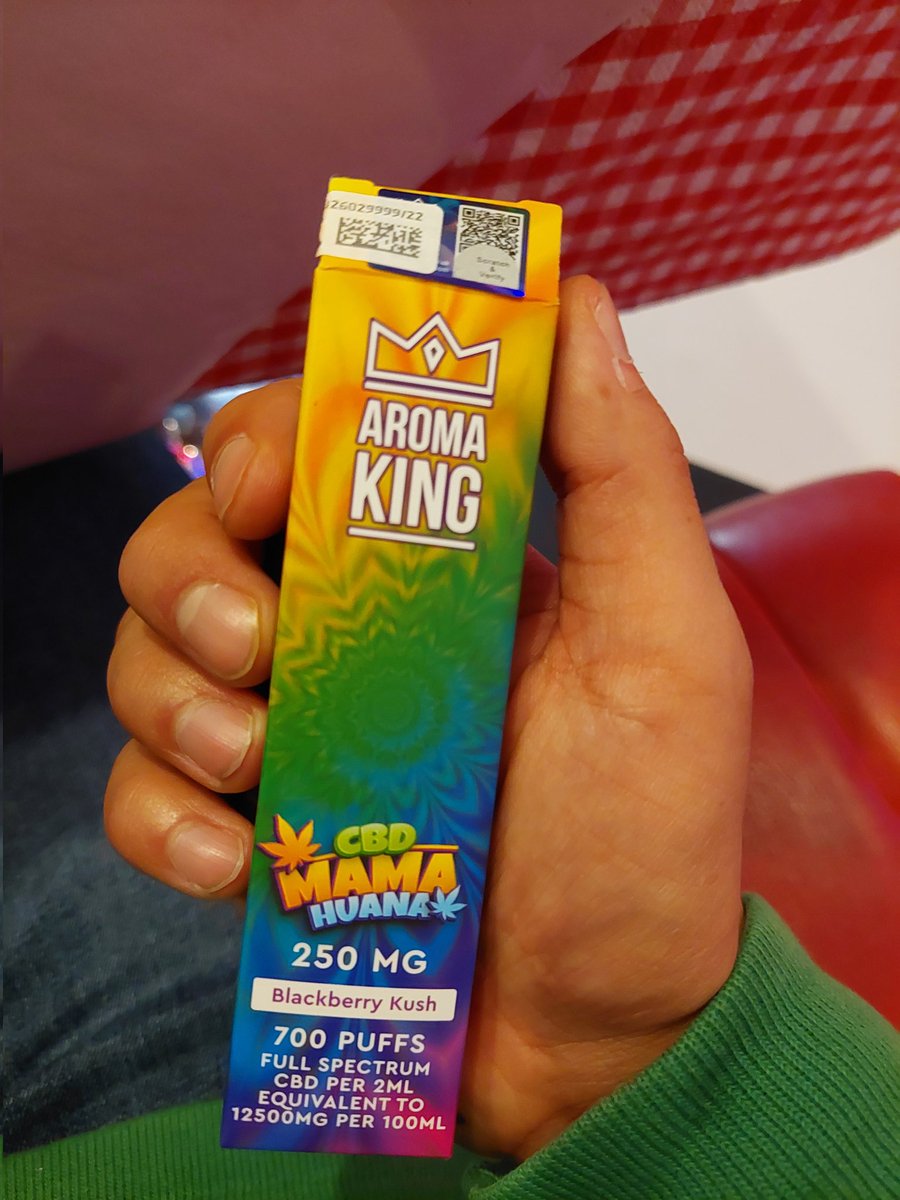 Blir vel nakkeskudd på Gardermoen om jeg tar med den her hjem? #narkotwitter