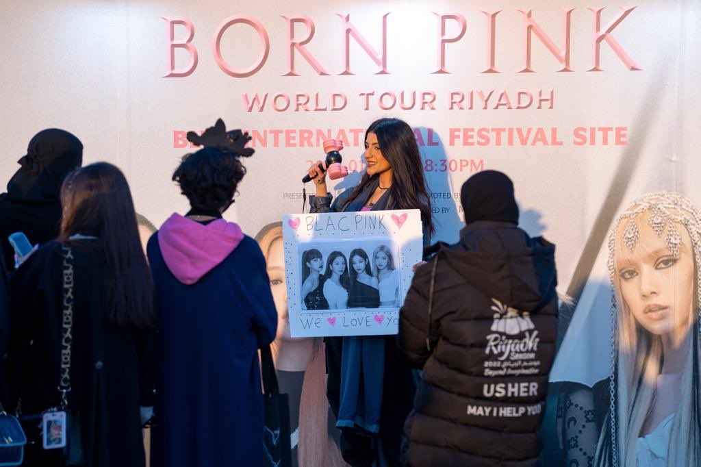 BPCSUBACC's tweet photo. BLINKS IN SAUDI 💗✨

RIYADH CRAZY OVER BLACKPINK
#BLACKPINKinRiyadh #BLACKPINK https://t.co/af3XqQDu3X