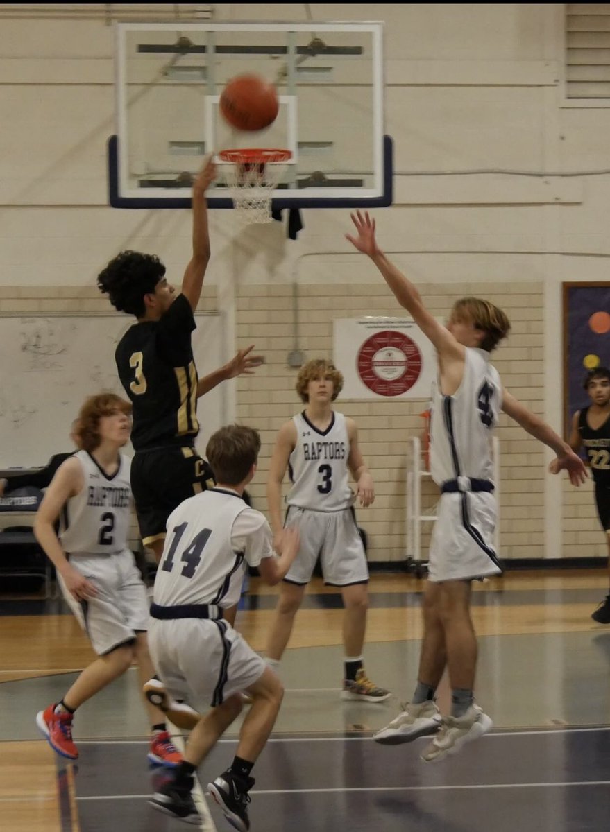 CECHSHoops's tweet image. Cougar Fans! Today we are celebrating Youth Basketball Night as we take on Eastside Memorial. We'll be passing out goodies &amp;amp; having a halftime shooting competition on the court! See you there! 
Flex (vs Hays): 5:15pm
JV: 6:30pm
Varsity: 8pm
#OneFist
#AlwaysVictorious