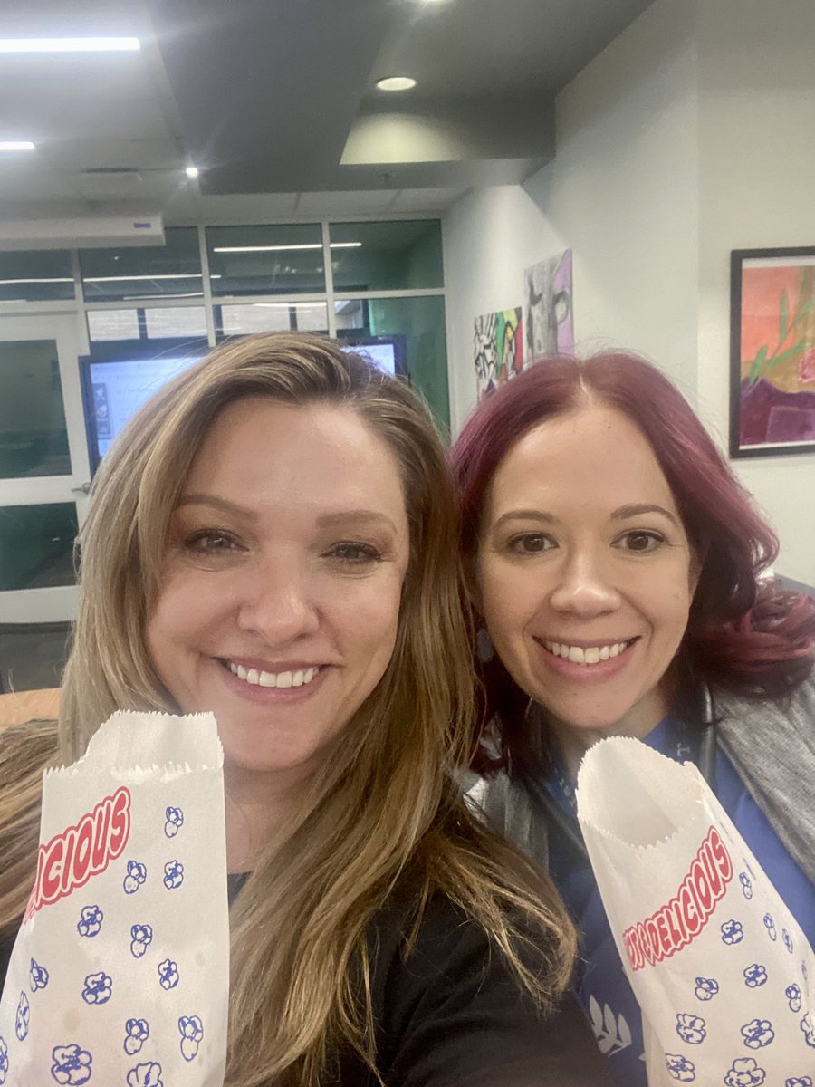 amy_dieterich's tweet image. Friday Popcorn Treats and Smiles- Thank You Admin Team 💙💙💙 #cmscolts #coltpride #teamcms