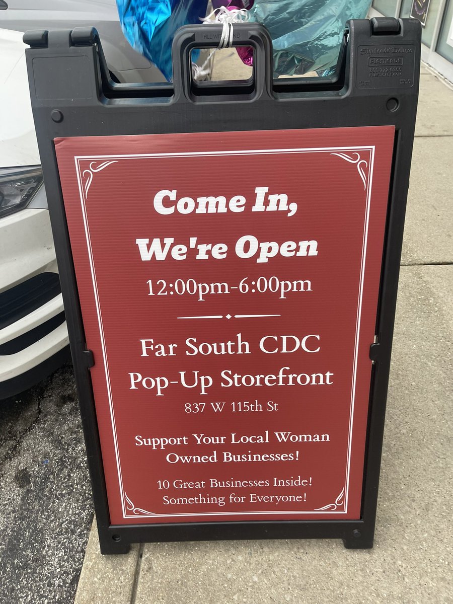 chicagosamir's tweet photo. Spent my Rotating City Hall this week seeing the storefront activations funded by @chicagagosmayor #ChicagoRecoveryPlan to support small
Businesses and reduce corridor vacancies. https://t.co/vLmt5SPItN