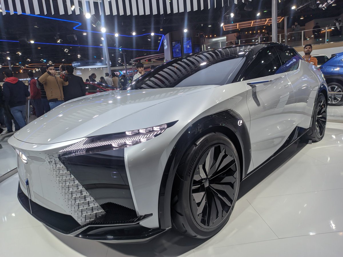 GlassMetal_'s tweet photo. Lexus at #AutoExpo2023 
#ev #lexus concept car https://t.co/h8cK8D04vZ