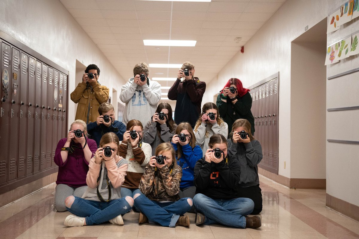 The first week of getting cameras and having a little bit of idea how to use them always calls for a photoshoot. 📸 #photographyclass #artroom #salemwildcatpride