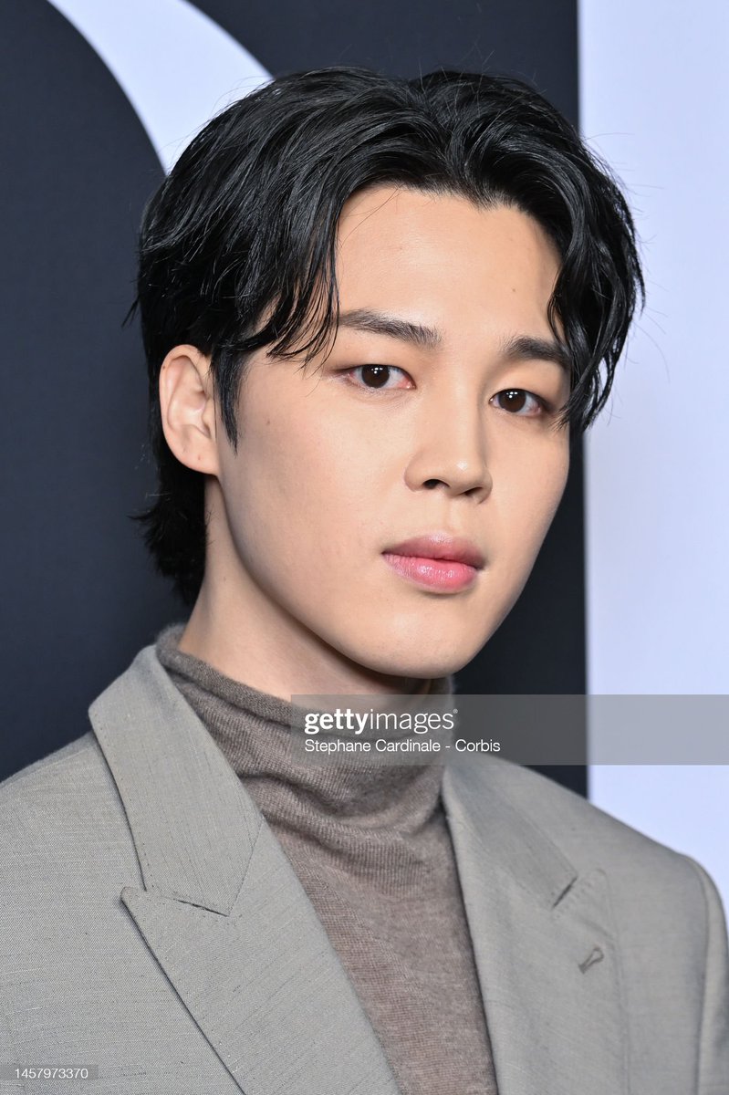 __candyclover's tweet photo. Jimin @BTS_twt ที่งาน PFW 2023 (Getty Images) https://t.co/2v7SC8NkJu