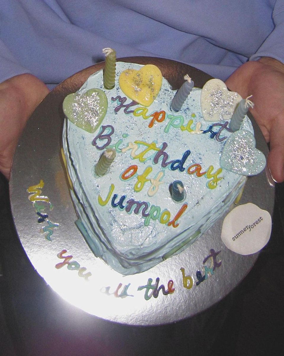 Jhatsaya's tweet photo. น่ารักมากเลยอ่ะ 🎂🫶🏻💚

#ออฟกัน #HaveATumcialDay https://t.co/7GjhoiWYSd