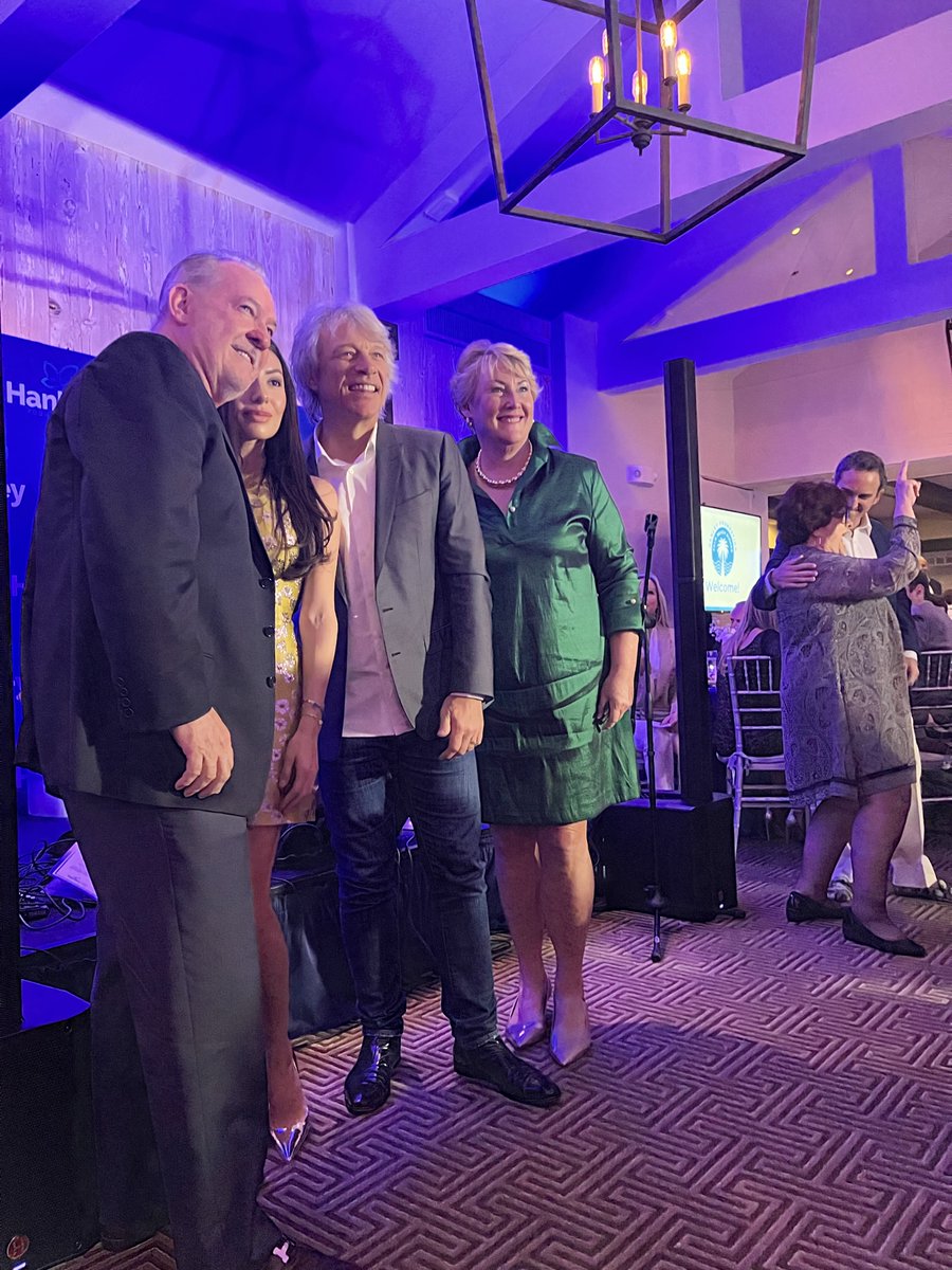 JanCairnes's tweet photo. Thank you @jonbonjovi with your help last night @hanleyfndn will be able to save lives! https://t.co/gjCu0q2b03