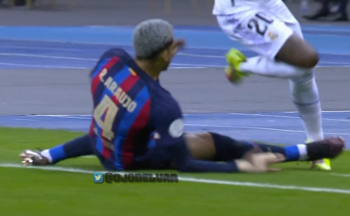 IscoLeE12's tweet photo. @Zona_Blaugrana TE SIRVE🤭🤭🤭 https://t.co/DR0C51VRff