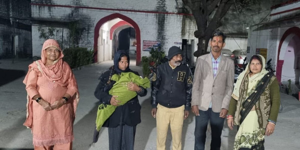 Taking prompt action by the police station Modak, the little boy was handed over to the mother in no time.