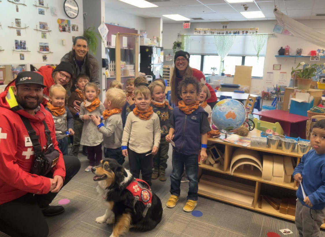 MsJuliePK's tweet photo. Thank you Keystone Ski Patrol and Scout for coming to talk to us about mountain safety today! @CrysLaneMiller #SCoveEl #ssdedu #ssdpk https://t.co/3GqUX9fs68