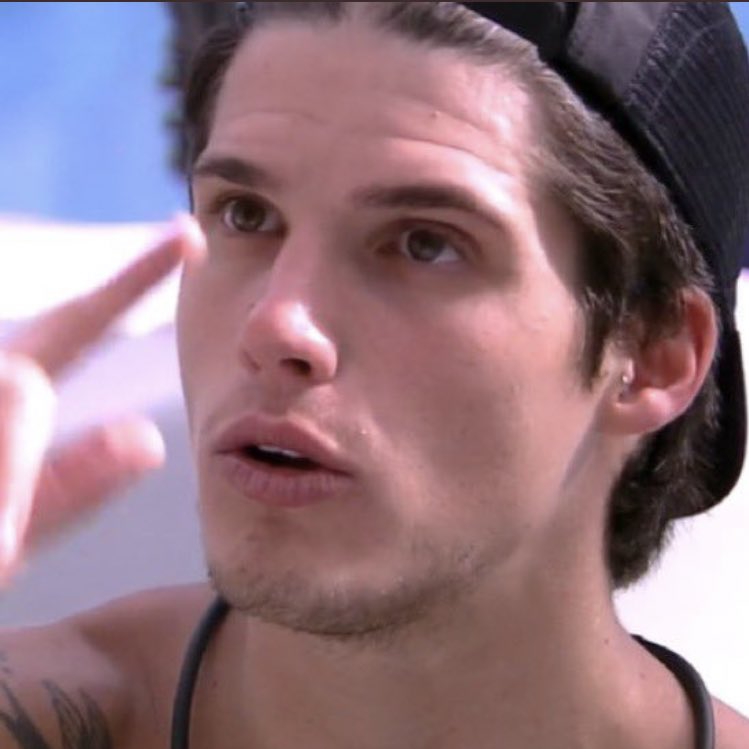 favxjules's tweet photo. todo mundo falando do Mosca no BBB e ngm falando do beto… https://t.co/6LidaBfn1h
