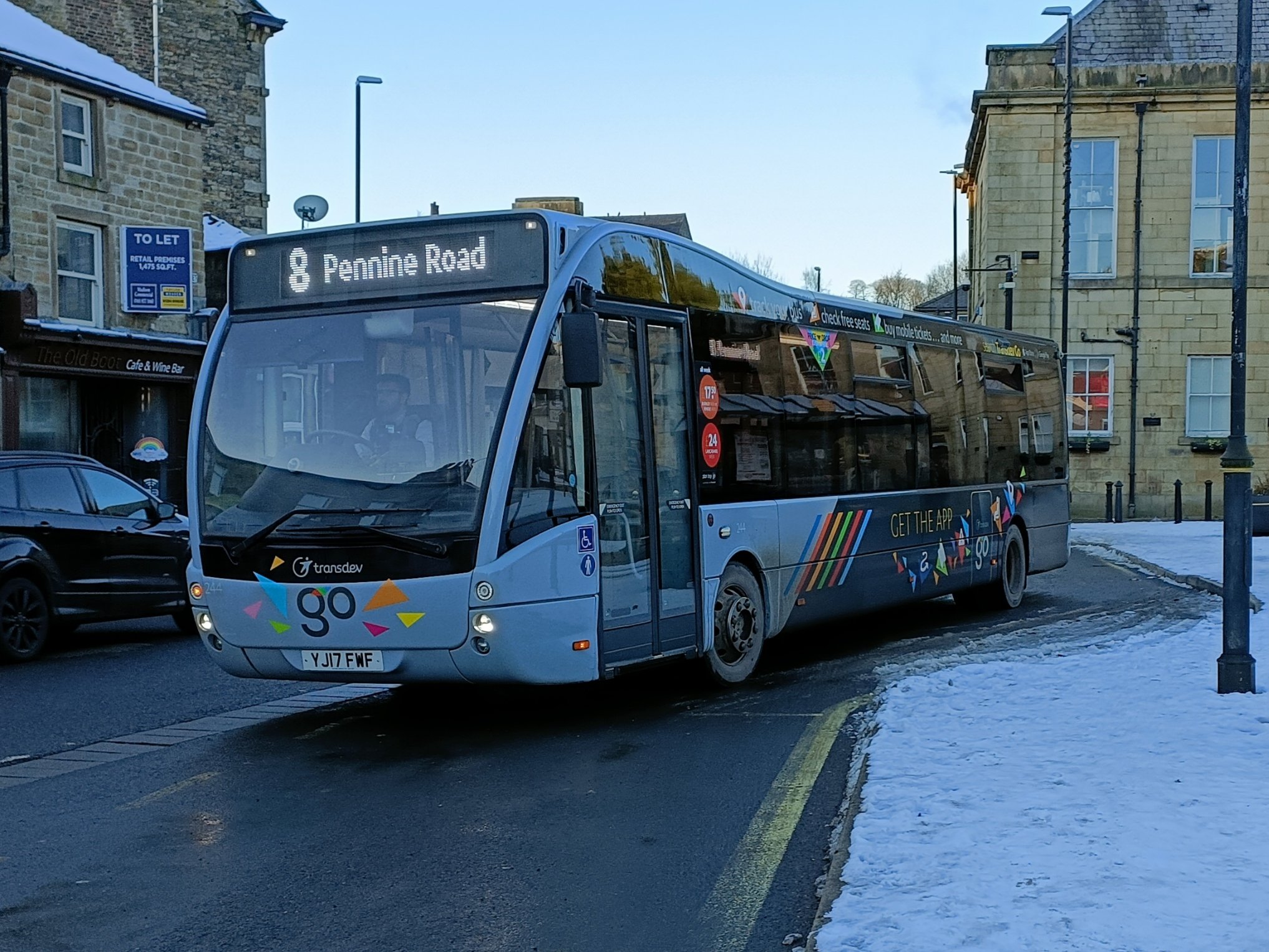 Harry Smith on Twitter "2 of Transdevs Buses featuring in the snow