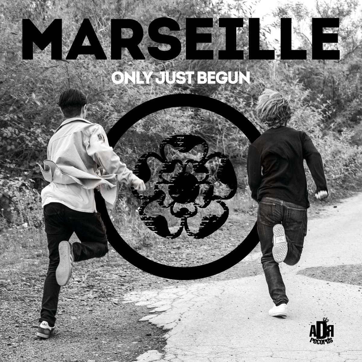 💥💥Marseille 💥💥
The band returns to kick it up in January with their new janglelicious single Only Just Begun👊👊👊

Read the full review here:
citizenbrown5.blogspot.com/2023/01/marsei…

Enjoy while groovin along open.spotify.com/track/3pPFqmIH…