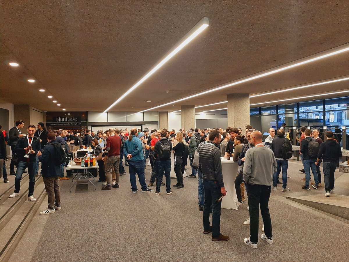 elisetta1984's tweet photo. Final networking moments with @FranckPachot at @VoxxedTicino.
What a nice conference! Thanks to the organizers, new people that I met and attendees to my talk.
See you next year? โบ
#VDT23 https://t.co/t0h2267wqU