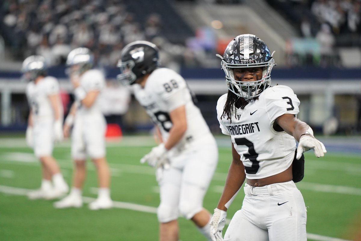 uiltexas's tweet photo. A #UILState title in Marching Band and state runner-up placement in Football puts Austin Vandegrift on top in the running for the Conference 6A UIL #LoneStarCup presented by @texasfarmbureau. (Update #1)

Top 25 ➡️ https://t.co/I8Aoc3vfoH

Standings include 🎾🏃‍♀️🏃‍♂️🎺🥁🏐🤖🏈🗣📣 https://t.co/auUexwiA5y