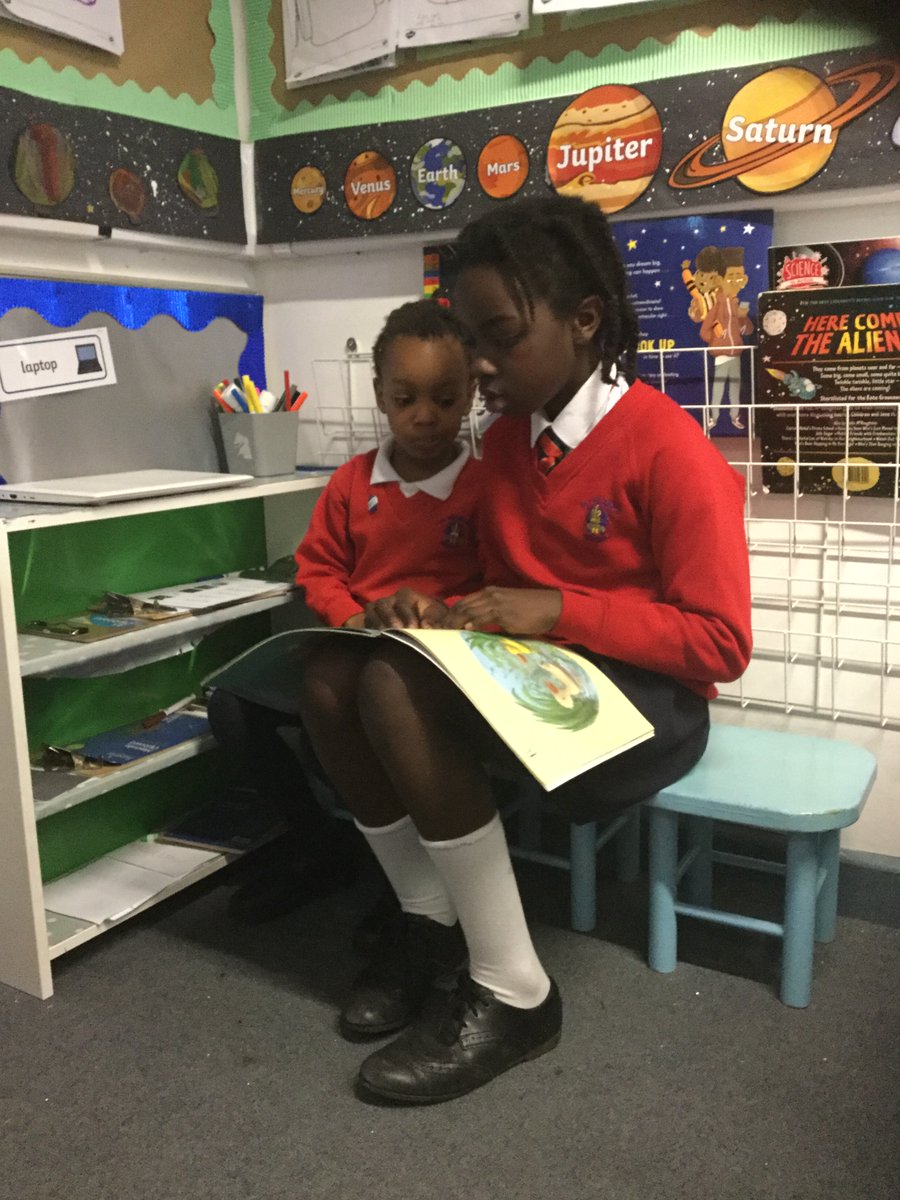 EyfsPolycarps's tweet photo. Today Robins and Puffins read with the Year 6 children. We had so much fun! @EyfsPolycarps https://t.co/WiOWbGHPxC