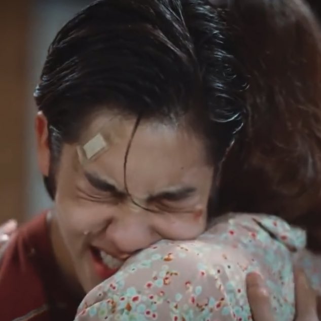 morgorxpnt's tweet photo. เธออย่าเมินเราเลย เป็นประโยคที่���บบโอ้ย เขาก็เป็นแค่เด็กคนนึงที่พยายามทำเพื่อคนที่เขารักแล้วจริงๆแต่มันไม่สมบูรณ์แบบอย่างใจหวังสักที น้ำตาลูกผู้ชายอะ เจ็บหัวใจ���นยมันรักแม่มากจริงๆ #IWILLKNOCKYOUEP10 https://t.co/GDFi44g0ty