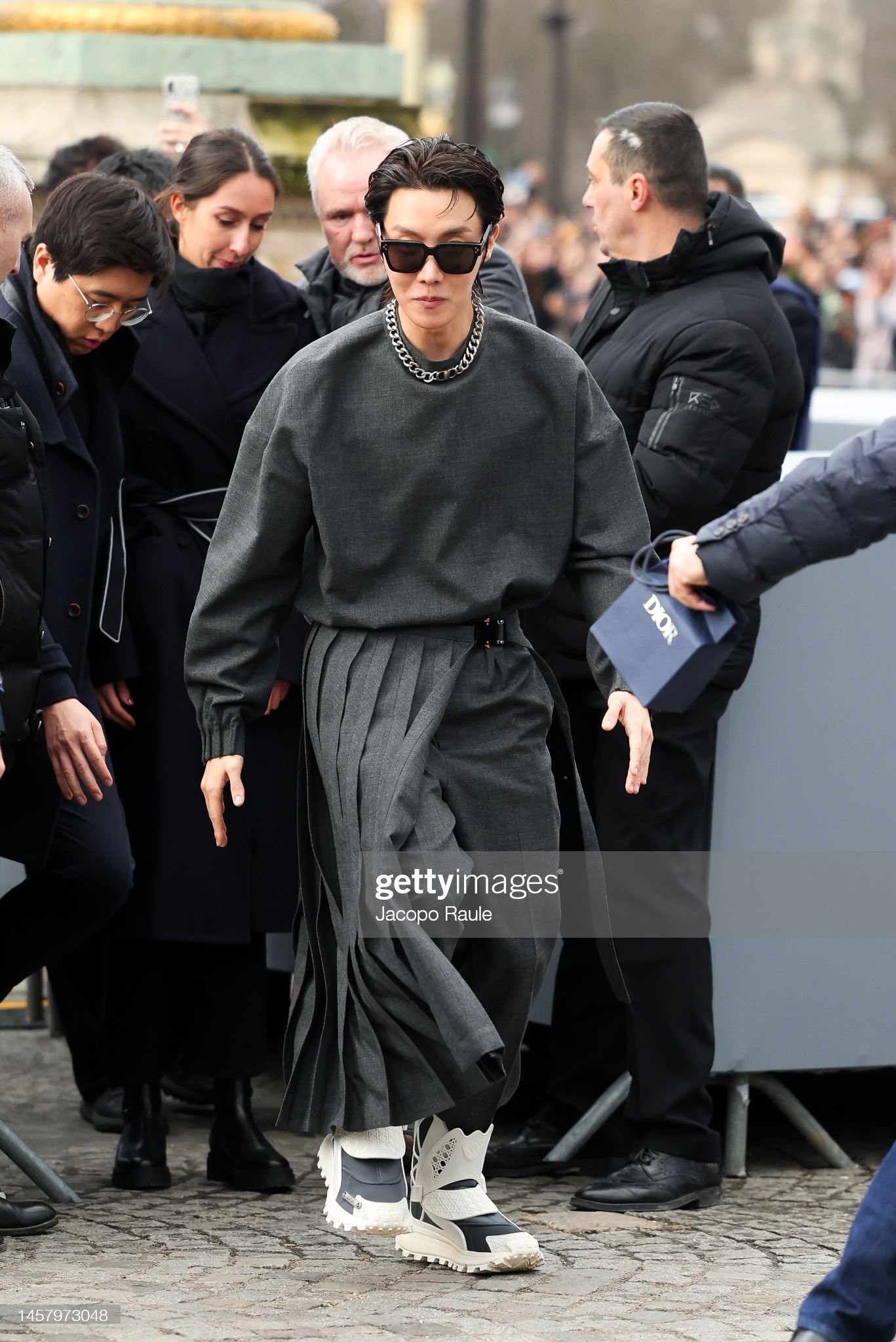 Jhope dior in 2023  Dior fashion show, Dior, Fashion