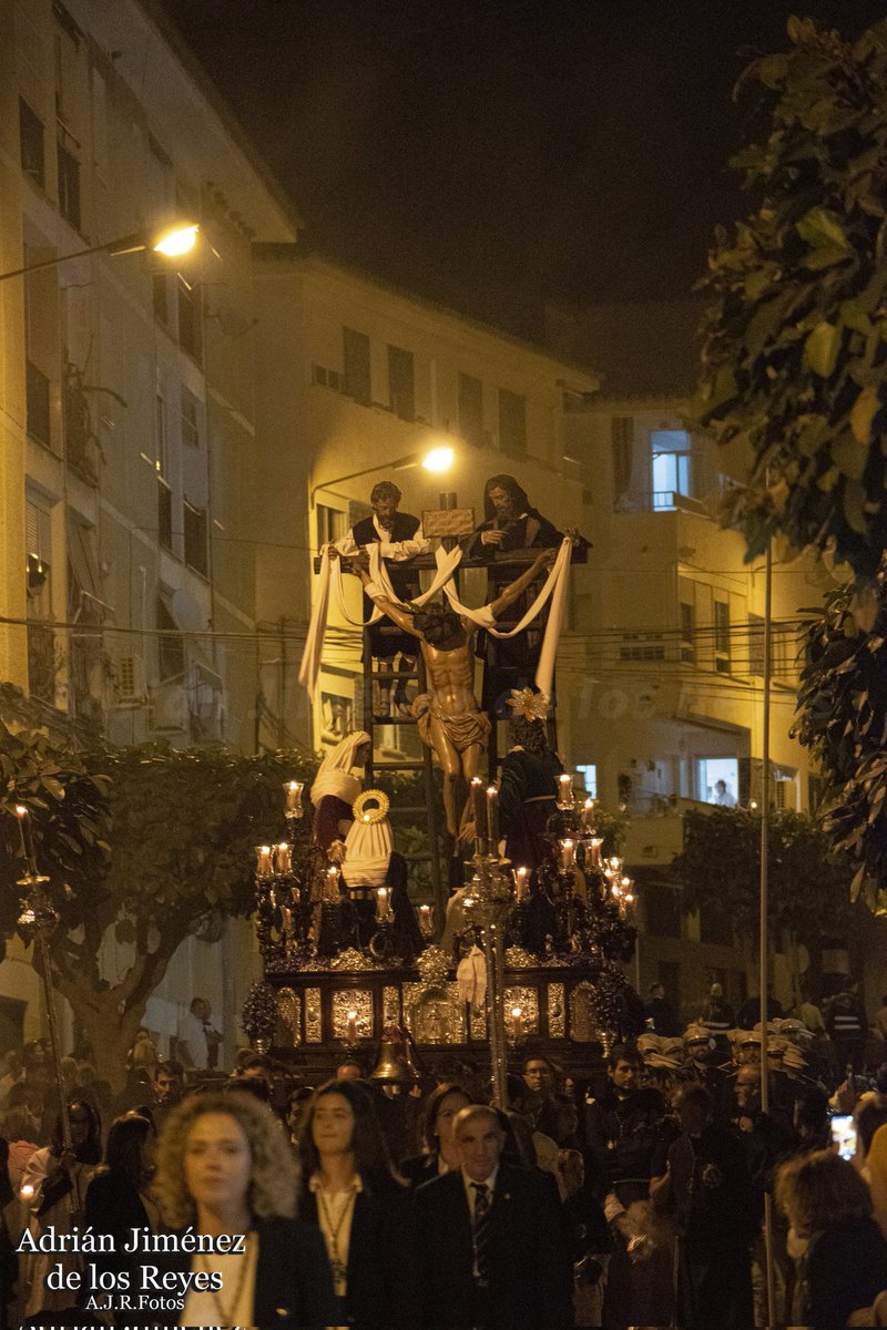 AJRFotos1's tweet photo. Magna Vélez-Málaga | Descendimiento
•@CaridadyAmorVlz
#CofradíasMLG #magnavelez https://t.co/Xp2pT3nhqO