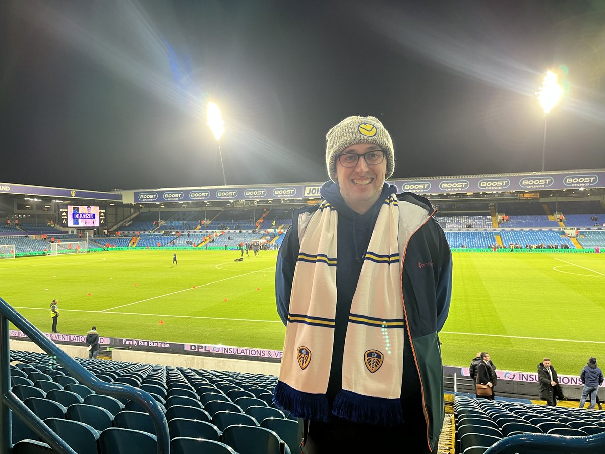 NotBoston's tweet photo. New Guest Friday is now available 🚨🚨

Apple:https://t.co/B3psXOcxUd
Spotify:https://t.co/dmPzBxa2rc

@TheRealTHaydon joins the pod to discuss his recent trip to attend a Leeds United match and his encounter with #USMNT and Leeds midfielder Tyler Adams! https://t.co/31KSxIrKSE