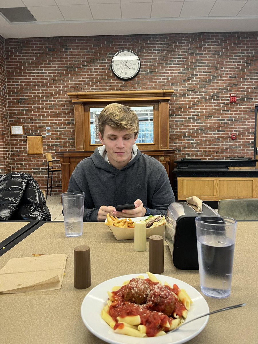 Lunch bulking date with <a href="/colinfay10/">Colin Fay</a> #DIG