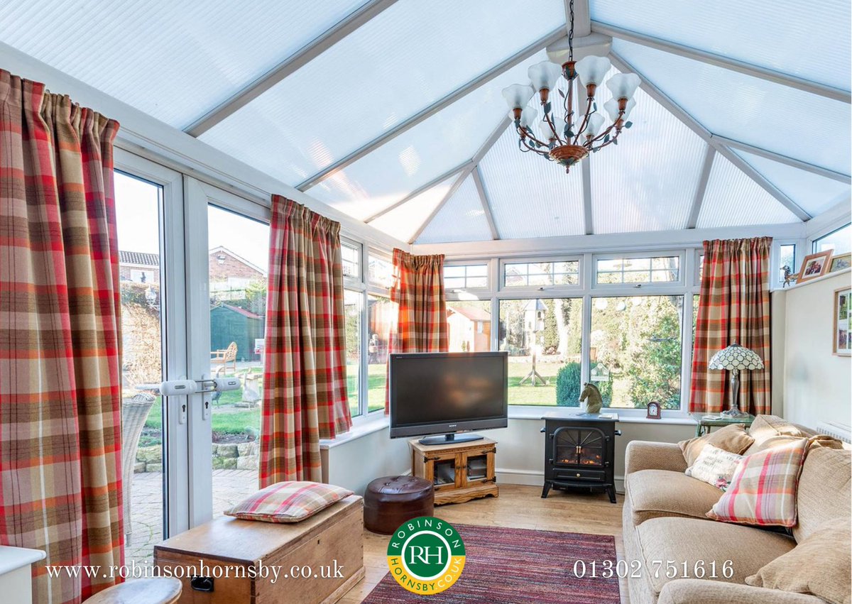 robinsonhornsby's tweet photo. Church Lane, Wadworth📍
£280,000💷
● 3 bedrooms
● Open plan kitchen/dining room
● Formal lounge/study
● Conservatory
● Family bathroom
● Rear garden
● Manicured gardens
● Annexe to the rear
https://t.co/x1DVNSFdx4
#property #DN11 #doncasterisgreat #housingmarket https://t.co/rWfZdzWQlZ