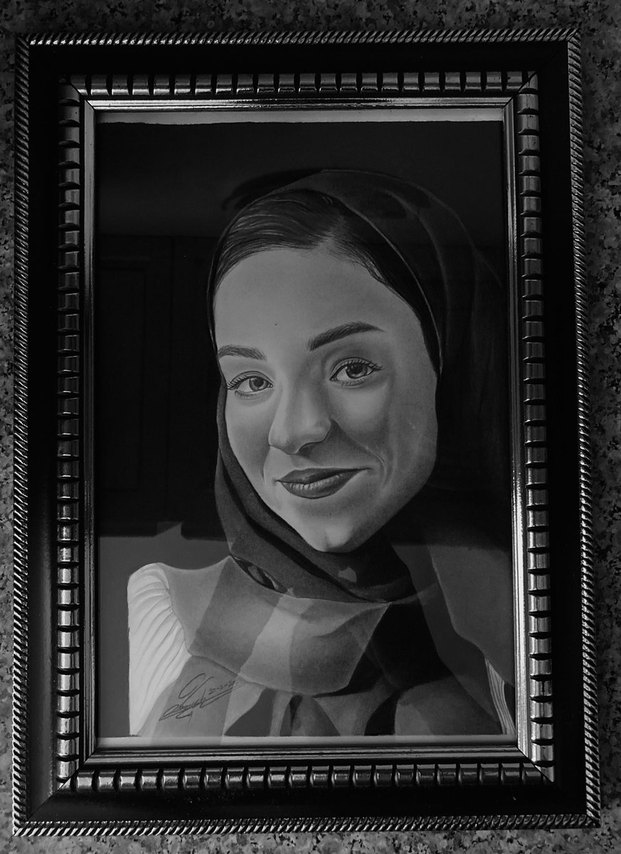 Anasartworks's tweet photo. زُووووزة ياااه ❤️

أسرع رسمة أرسمها حتي الآن أخدت ٣ أيام بس كانو احلي تلاتة أيام مبسووط جداً بالنتيجة تستاهلي كل خير يا جميل و نورتينا كمان🌹
#رتويت https://t.co/6P1f4vo84k