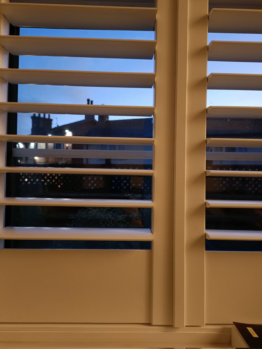 SianLewin1's tweet photo. It's nearly 5pm and there is still some light 😁 #springontheway #ENGLAND https://t.co/aWyDp9or5J