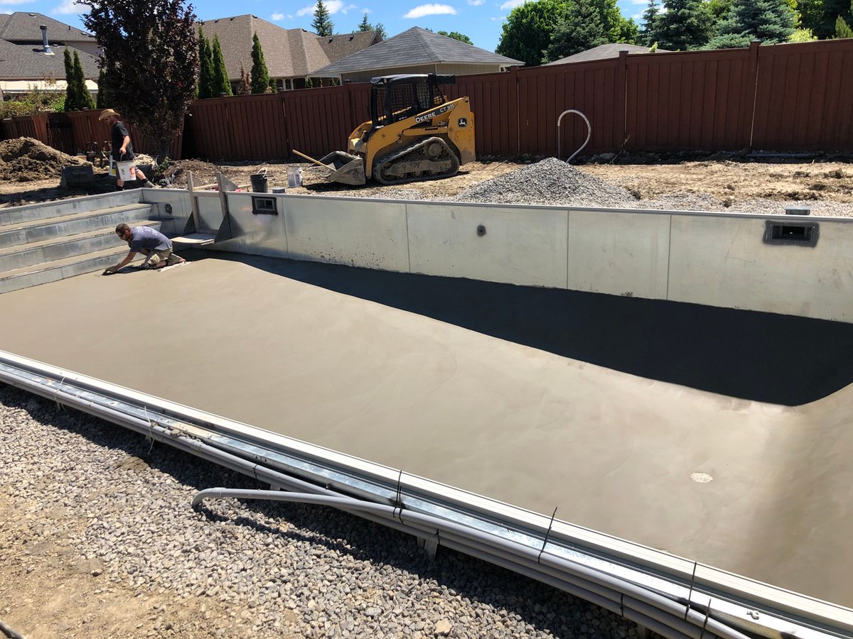 BomaniteToronto's tweet photo. Thinking about finally getting that pool you've always wanted? 🏊 

If you want to be swimming by this summer, book your project with us now! Start by getting a free quote at https://t.co/fs4IuORGmC https://t.co/uxW6Fh4w5X